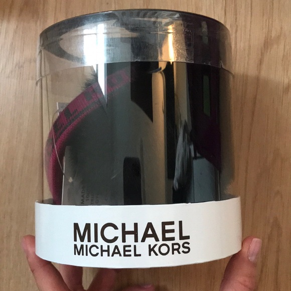 Michael Kors earmuffs - Picture 4 of 8